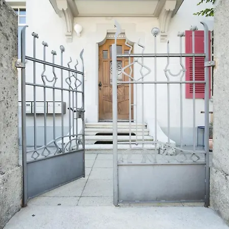 Zwei Im Jugendstilhaus Mit Garten * Bern