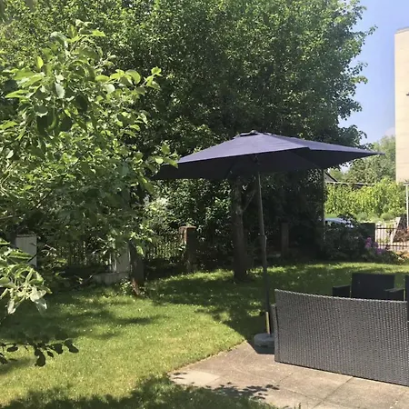 Zwei Im Jugendstilhaus Mit Garten Privatunterkunft Bern
