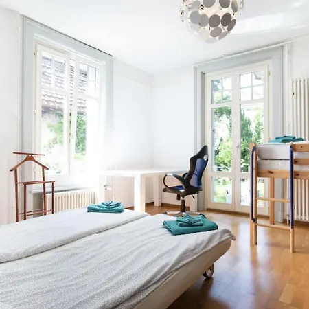Zwei Im Jugendstilhaus Mit Garten * Bern