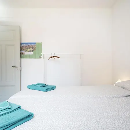 Zwei Im Jugendstilhaus Mit Garten * Bern